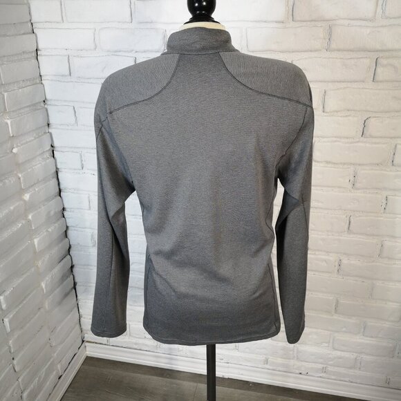 Patagonia Ladies Size Medium Grey Capilene 3 Midweight Cool Tech Shirt 1/4 Zip - Picture 2 of 9